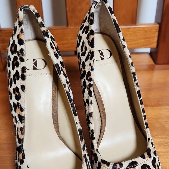 KELSI DAGGER Leopard Print Platform Heels, Size 8 - Picture 5 of 12